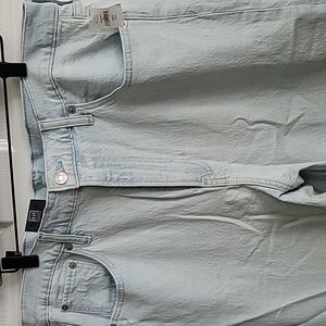 NWT Gap Mom Fit Light Wash Jeans 16 Tall